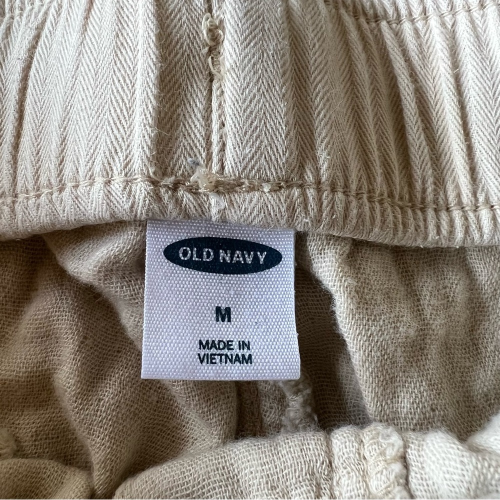 Shorts - Picture 3 of 3